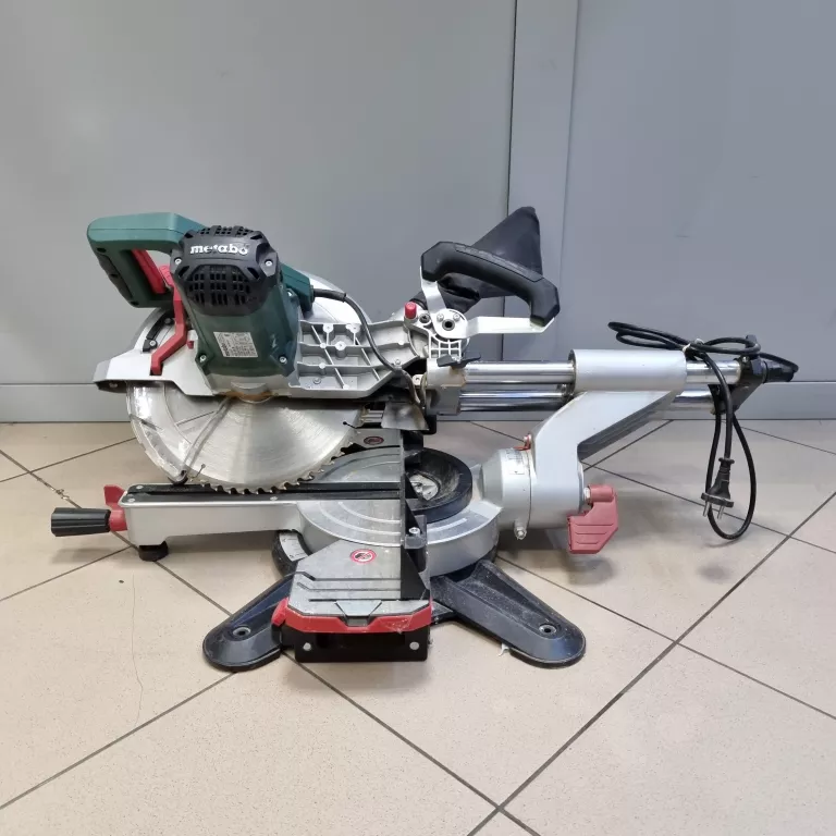 PILARKA UKOŚNICA METABO KGS 305 M 2000W 2018R