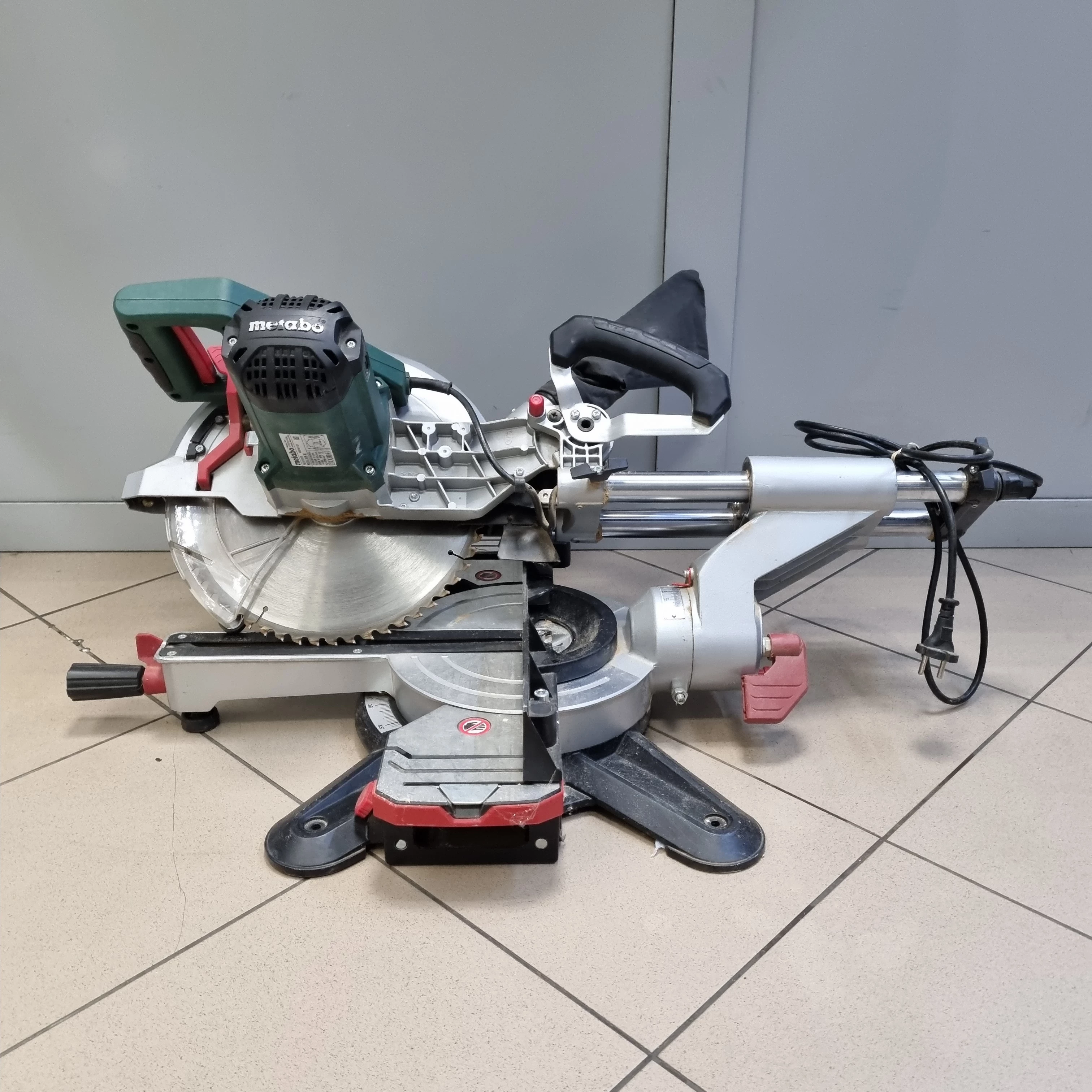 pilarka-ukosnica-metabo-kgs-305-m-2000w-2018r-srednica-tarczy-305