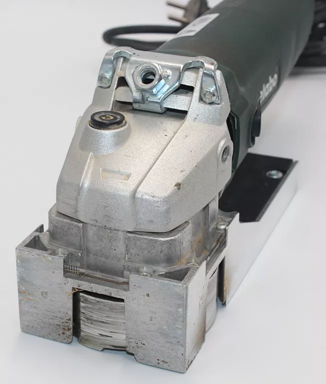 FREZARKA DO LAKIERU METABO LF 724 710W
