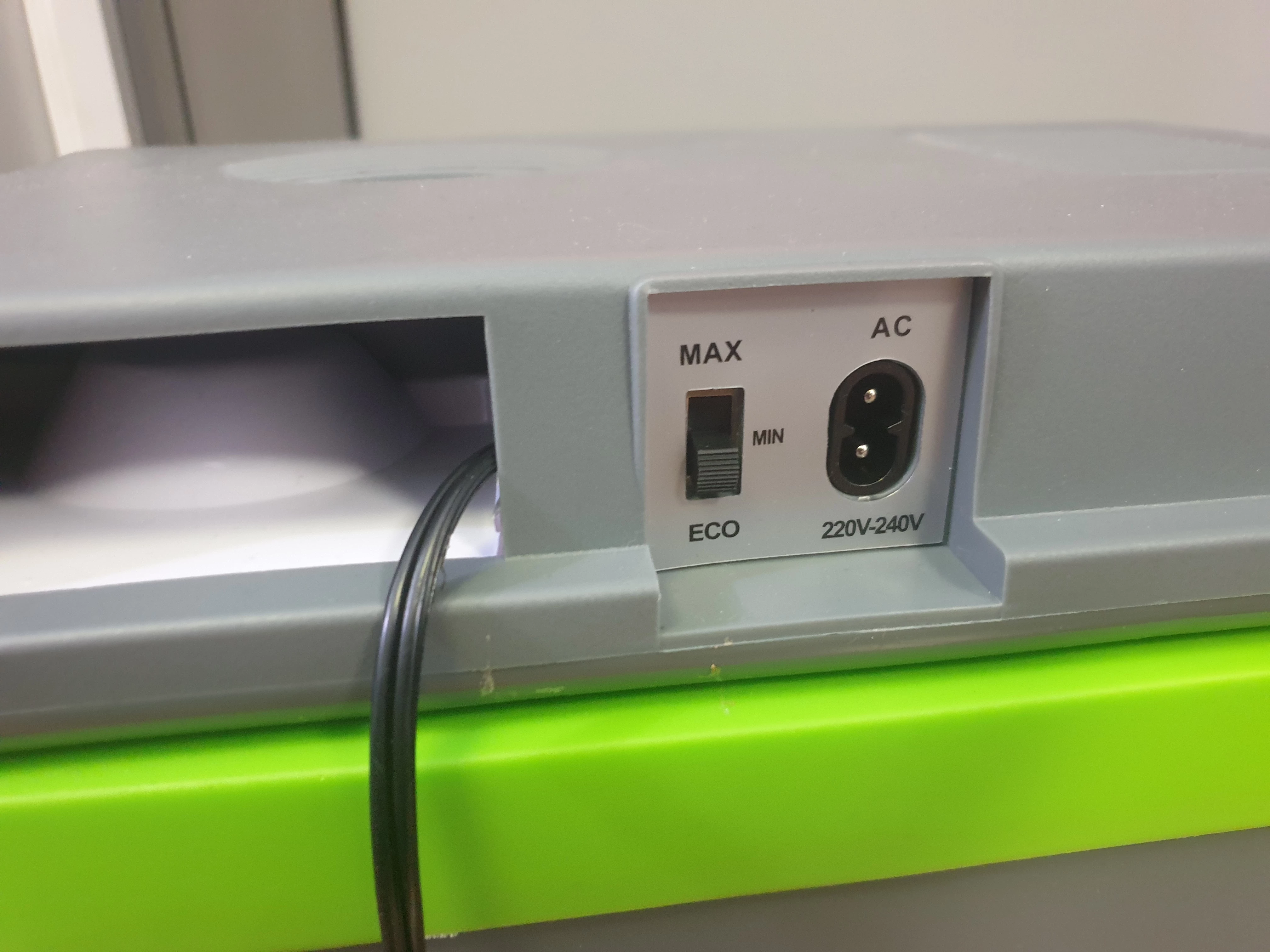 lodowka-turystyczna-raven-elt002n-rodzaj-elektryczne