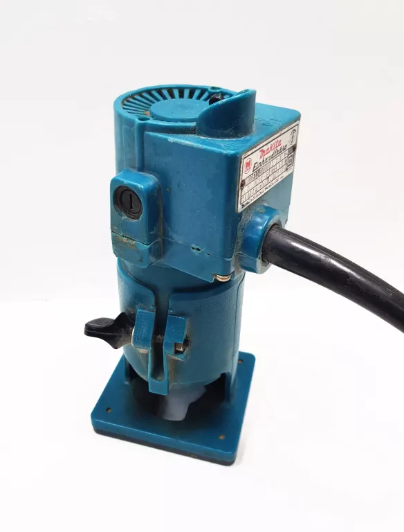 frezarka-makita-3700b-ean-gtin-088381815703