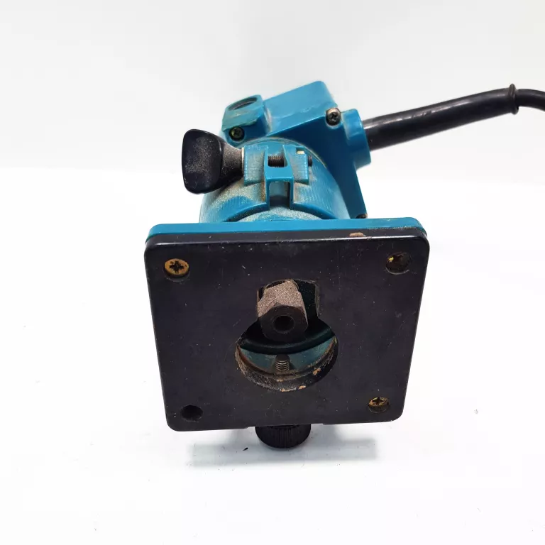 FREZARKA MAKITA 3700B