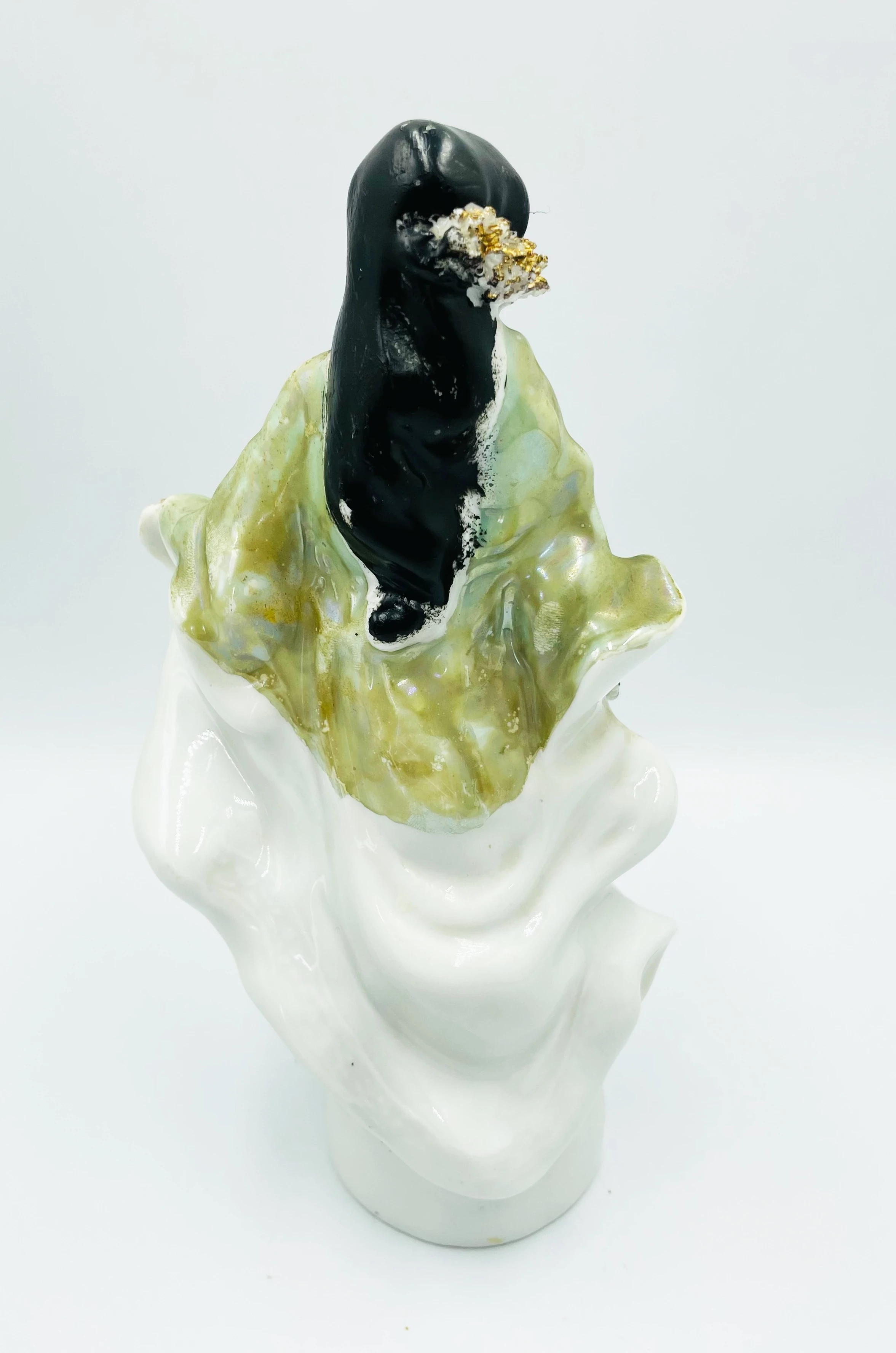 figurka-kobiety-porcelanowa-stipo-material-dominujacy-porcelana