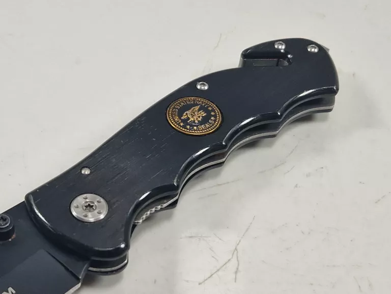 NÓŻ SKŁADANY RATOWNICZY BOKER MAGNUM USN SEALS