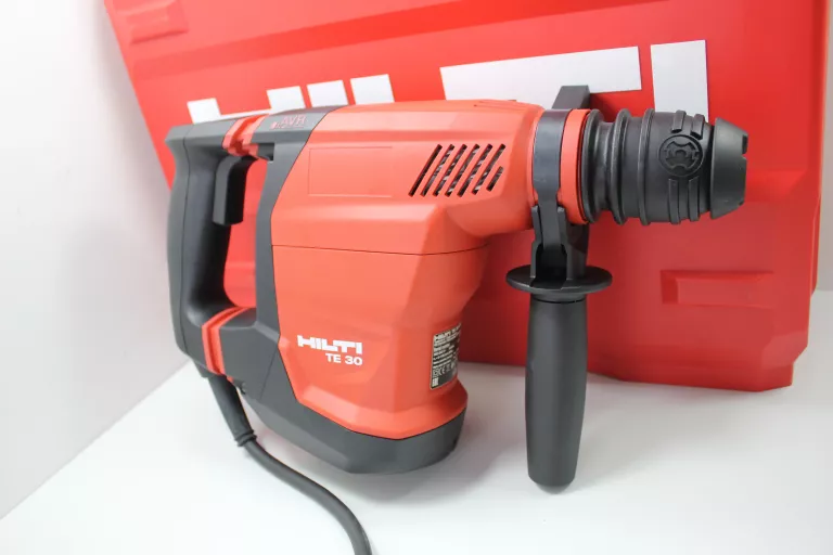 MŁOTOWIERTARKA HILTI TE 30-AVR WALIZKA JAK NOWA FABRYCZNA