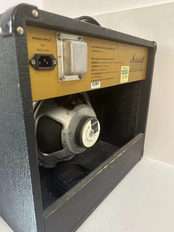 wzmacniacz-gitarowy-marshall-8040-valvestate-40v-rodzaj-kolumna