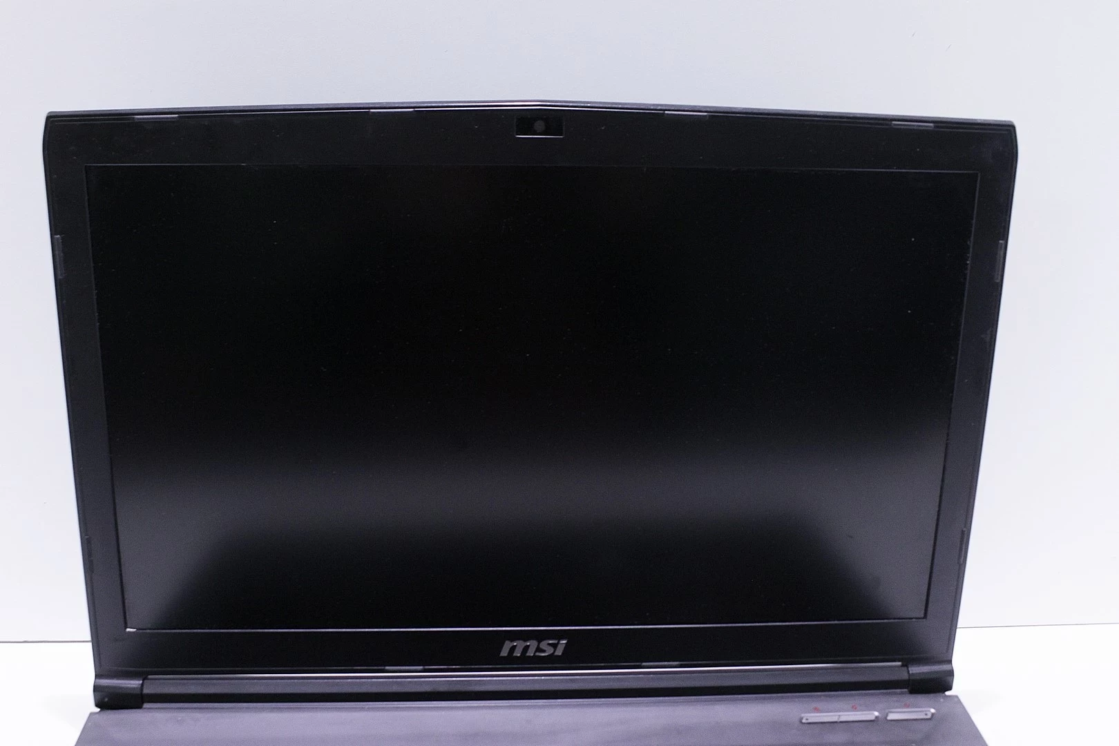 laptop-msi-ms-1799-i71tb8gb-przekatna-ekranu-156