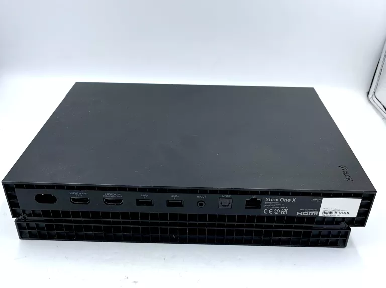 KONSOLA XBOX ONE 1 TB