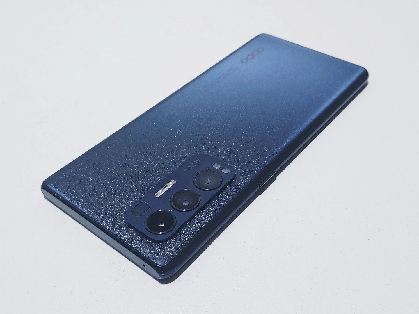 telefon-oppo-find-x3-neo-pojemnosc-akumulatora-2200