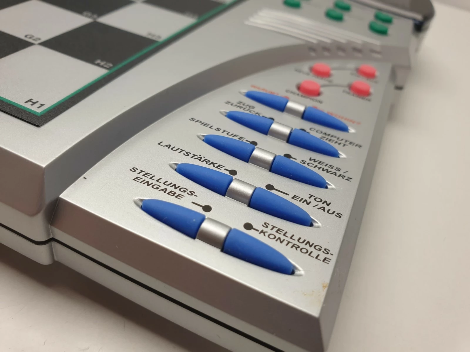 szachy-elektroniczne-millenium-karpov-chess-nazwa-szachy-elektroniczne-millenium-karpov-chess