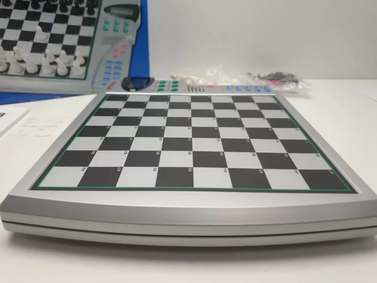 szachy-elektroniczne-millenium-karpov-chess-wroclawska-6-opole-sj