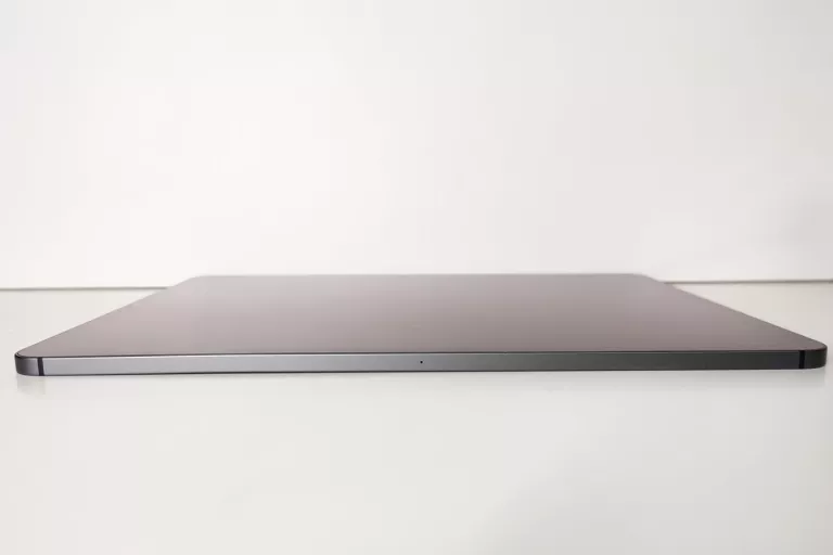 tablet-ipad-pro-5gen-129-256gb-komplet-rozdzielczosc-aparatu-przedniego-12