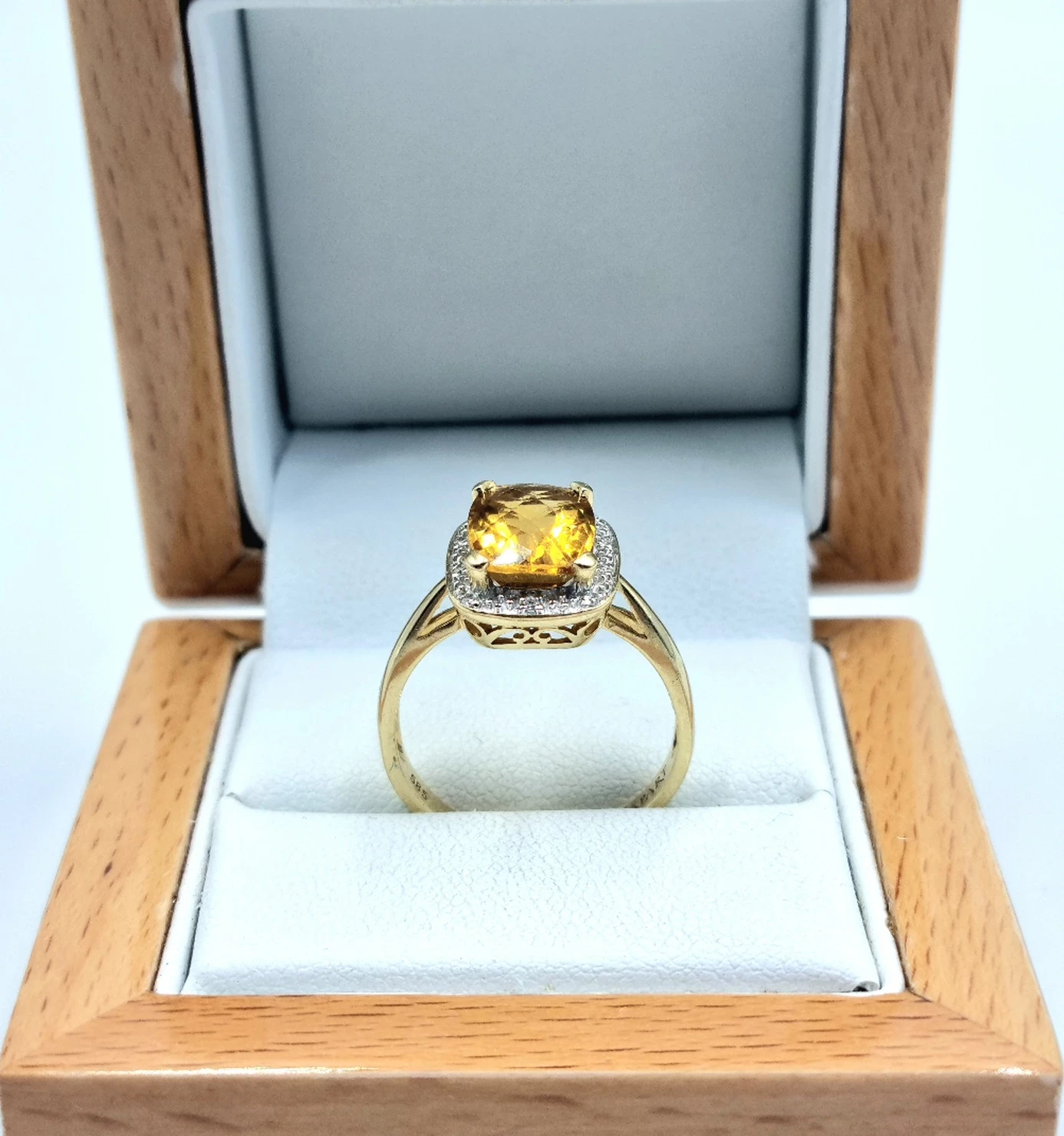 zloty-pierscionek-z-diamentami-i-cytrynem-pr-585-w-378-gr-apartroz-18-kamien-cytryn