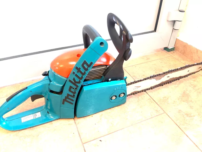 pila-lancuchowa-makita-dcs-4610-stan-uzywany