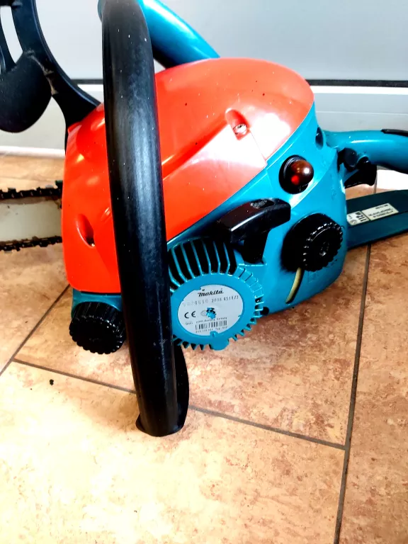 pila-lancuchowa-makita-dcs-4610-product-id-174a93cc-aaf9-4a0b-9438-e1f295985f69