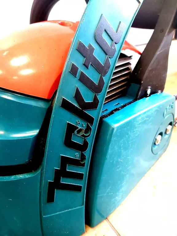 pila-lancuchowa-makita-dcs-4610-marka-makita