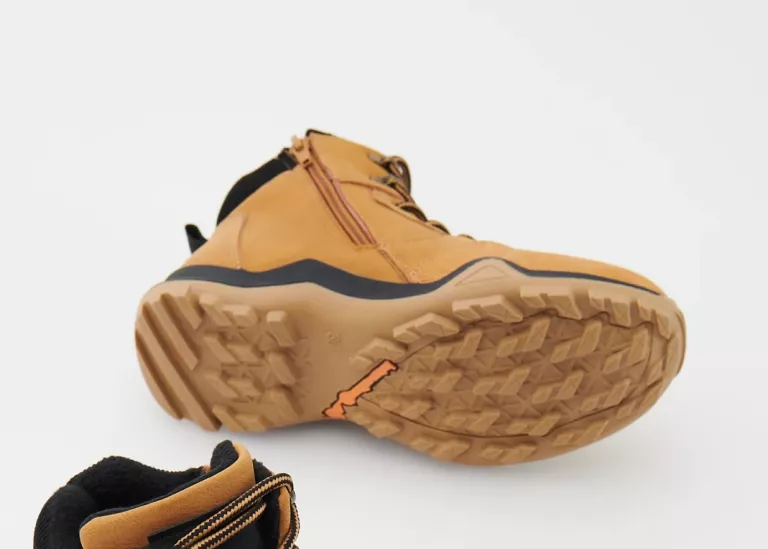 BUTY TREKINGOWE RESERVED 8008W-18X-38