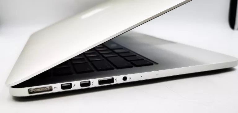 laptop-macbook-pro-13-a1502-i7-16gb-ram-zalogowany-icloudmatryca-uszkodzo-przekatna-ekranu-130