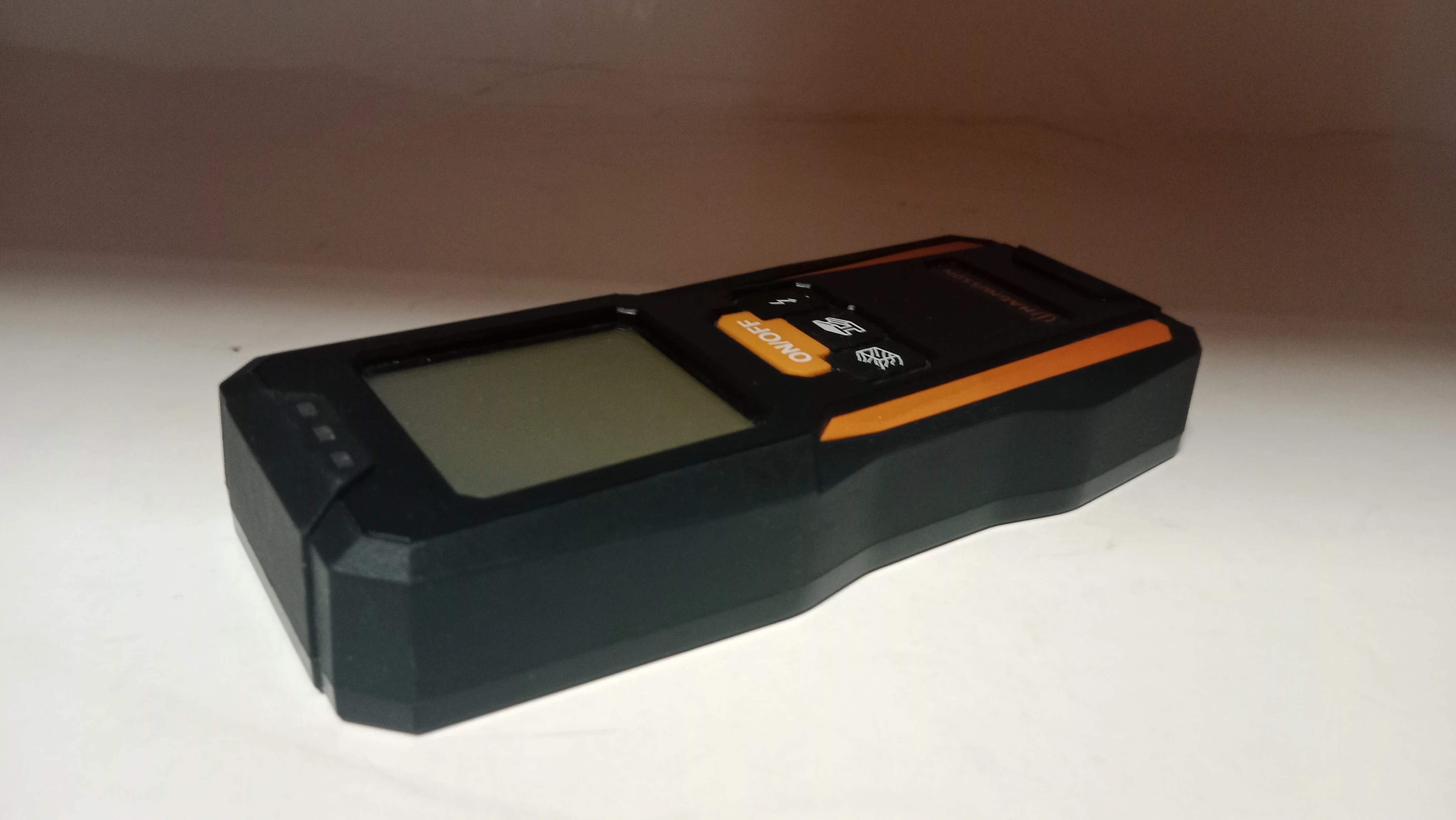 detektor-przewodow-magnusson-im15-zasilanie-akumulatorowe