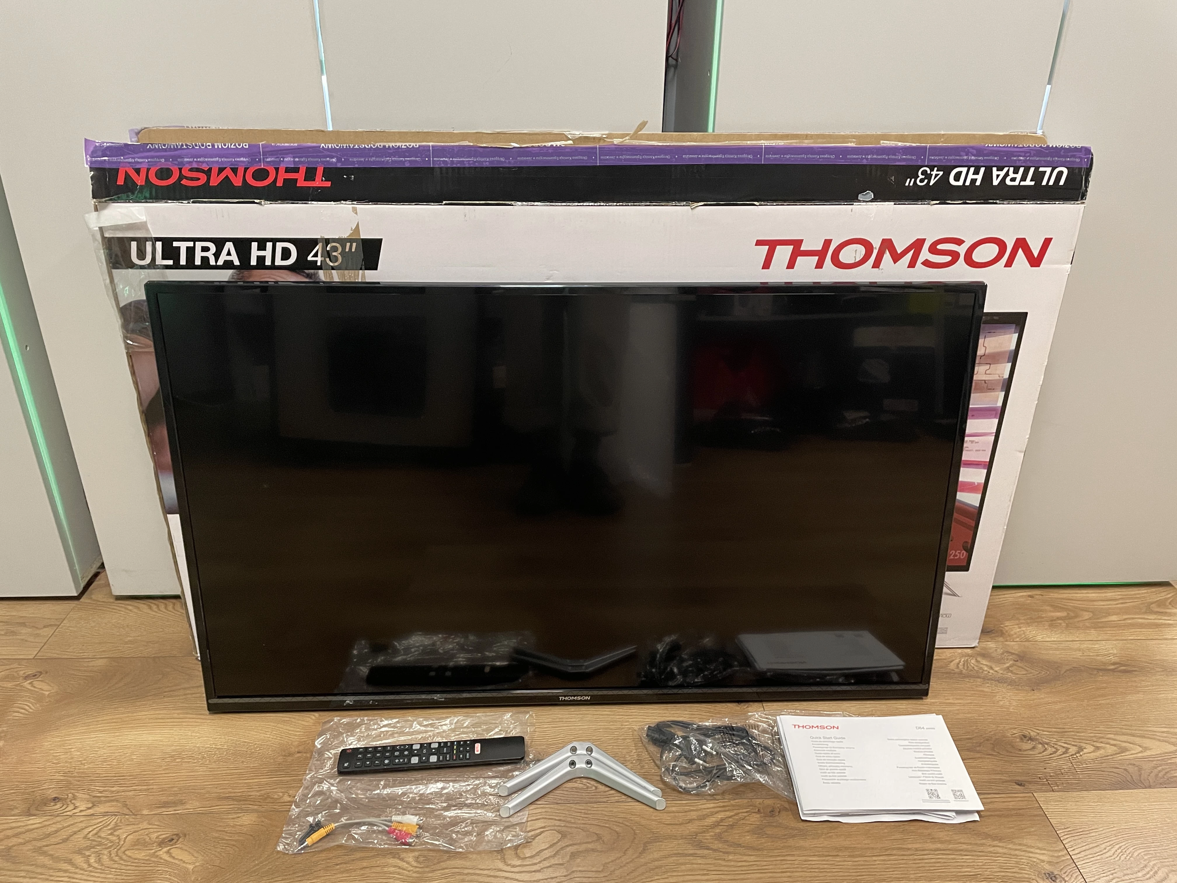 telewizor-thomson-43ud6406-uszkodzony-ean-gtin-5901292514624