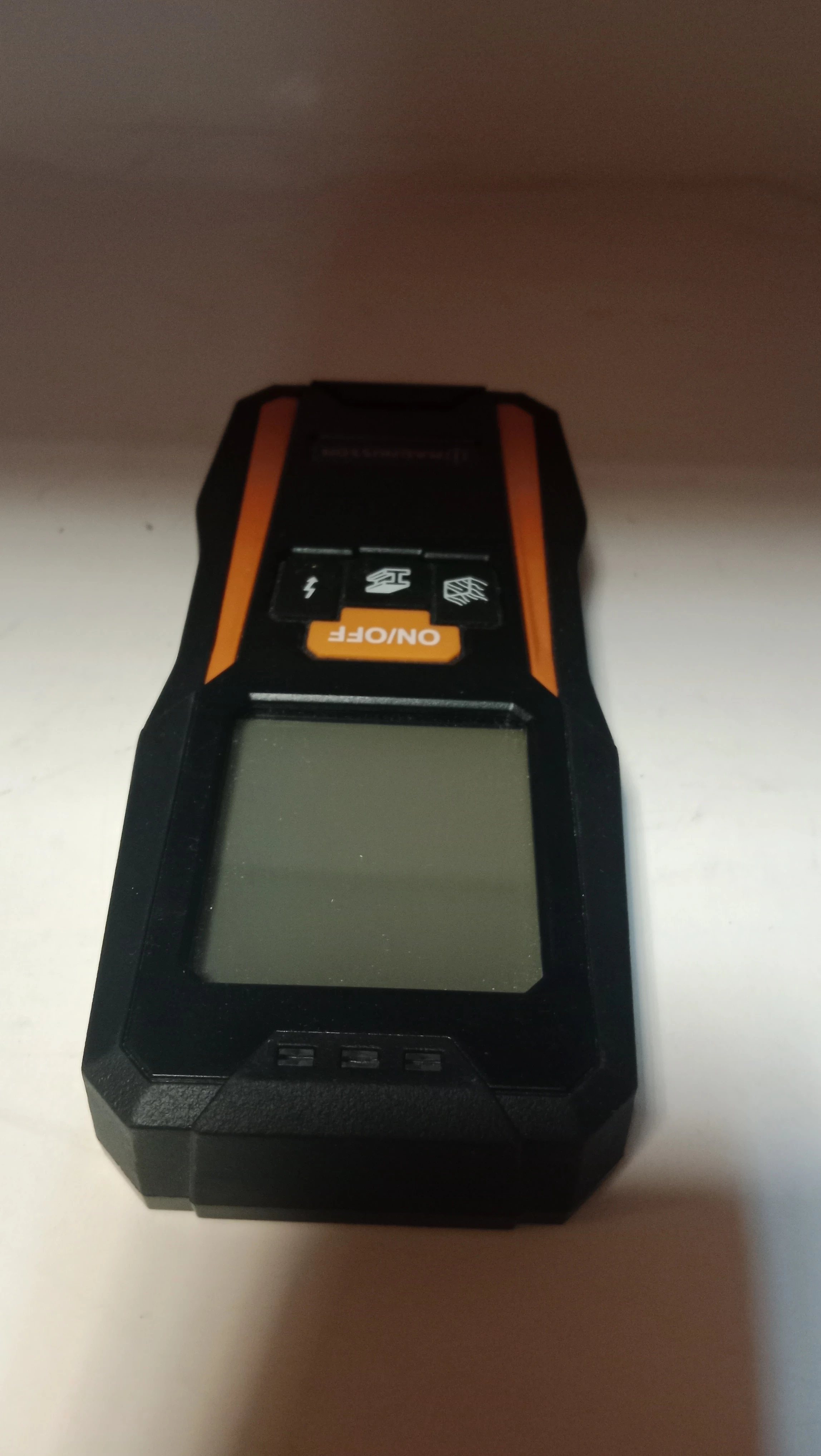 detektor-przewodow-magnusson-im15-product-id-29d094a6-fb57-4fd3-a8bb-3bdb40735e37