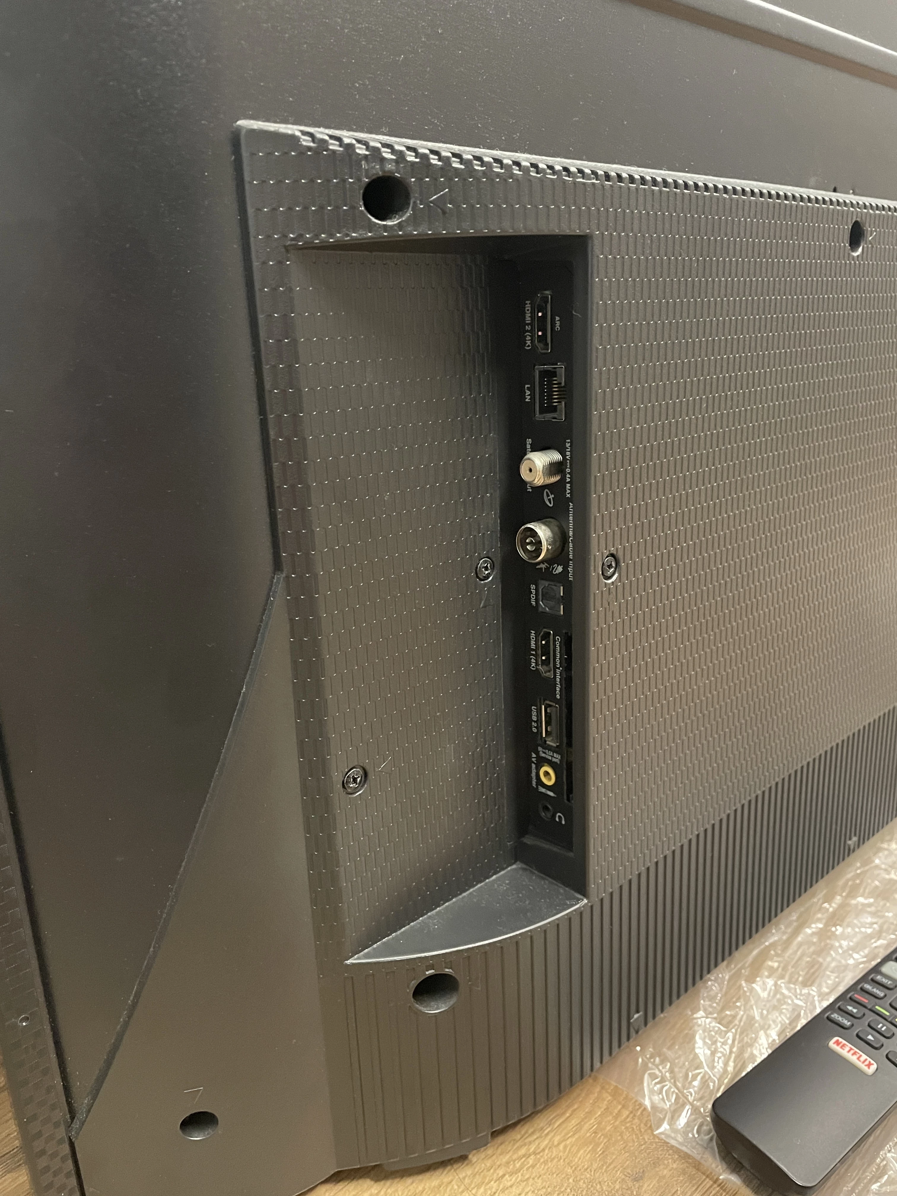 telewizor-thomson-43ud6406-uszkodzony-typ-telewizora-211486-250142