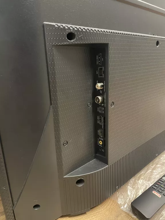 telewizor-thomson-43ud6406-uszkodzony-typ-telewizora-211486-250142