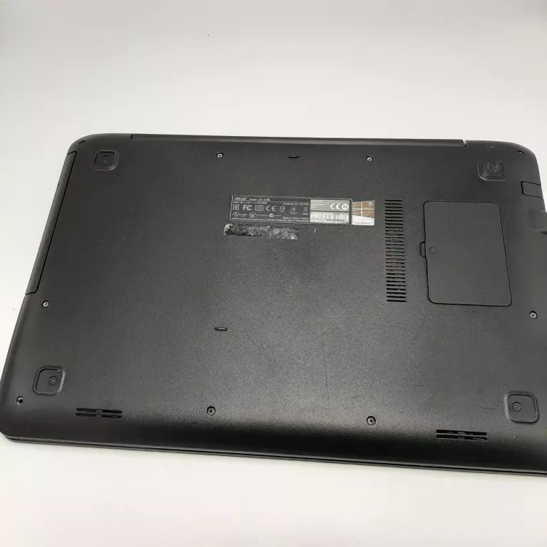 LAPTOP ASUS A555L I3-4005/4GB/HDD/NVIDA GEFORCE 920 M/WIN 10 HOME
