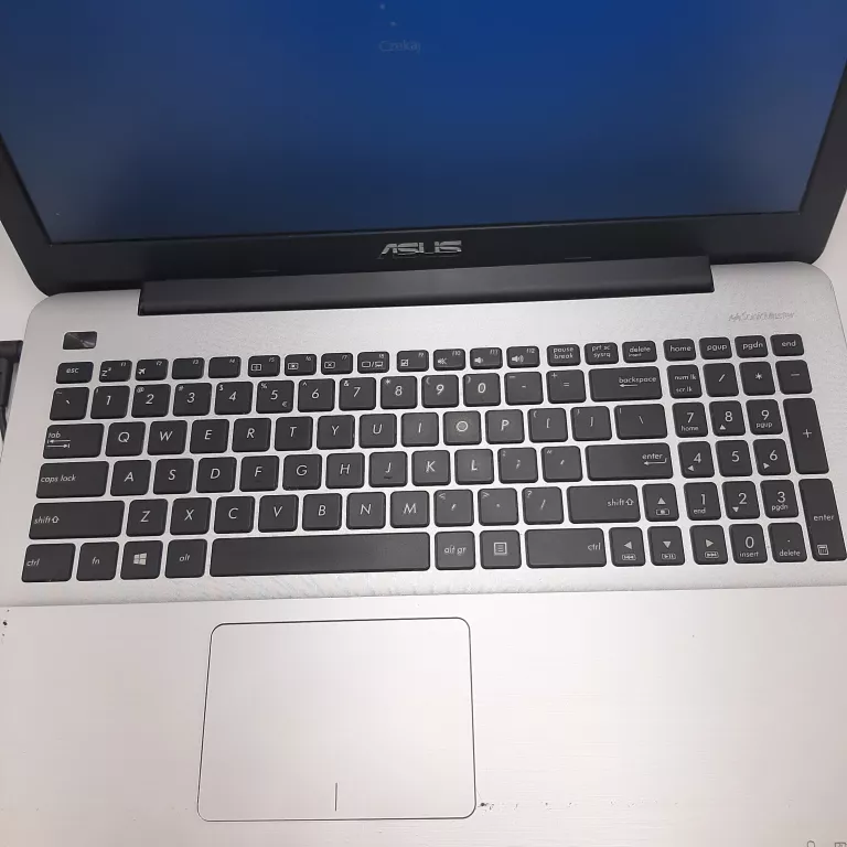 LAPTOP ASUS A555L I3-4005/4GB/HDD/NVIDA GEFORCE 920 M/WIN 10 HOME