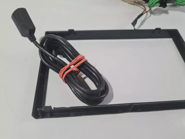 RADIO 2 DIN PIONEER AVH X2800BT + KOSTKI