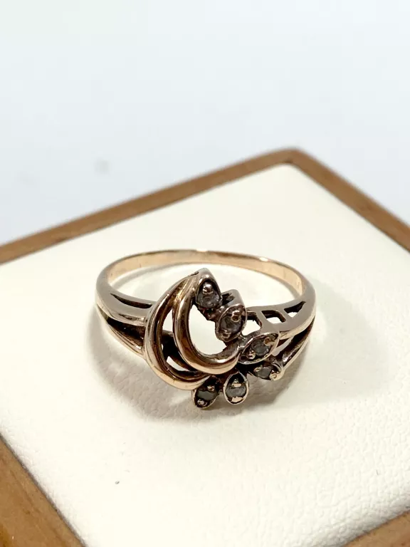 ZŁOTY PIERŚCIONEK Z CYROKNIAMI 585/2,59 R.13