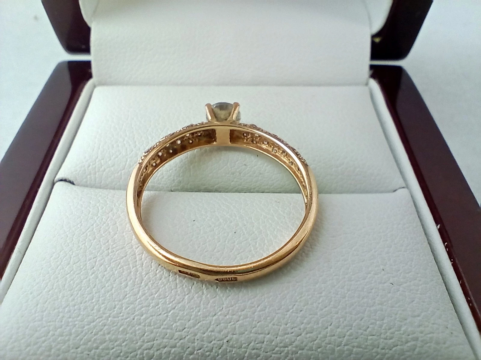 piekny-zloty-pierscionek-z-cyrkoniami-204gr-585pr-r15-rodzaj-2205-2