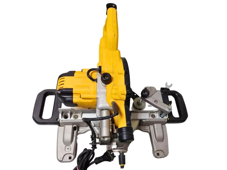 PILARKA UKOSOWA DEWALT DWS773