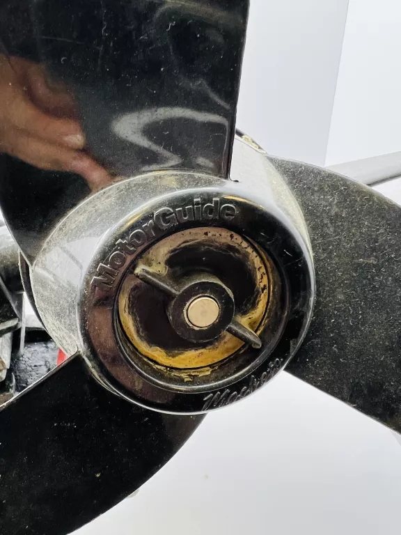 silnik-elektryczny-do-lodki-motorguide-thruster-36-lbs-kod-producenta-eth-000001