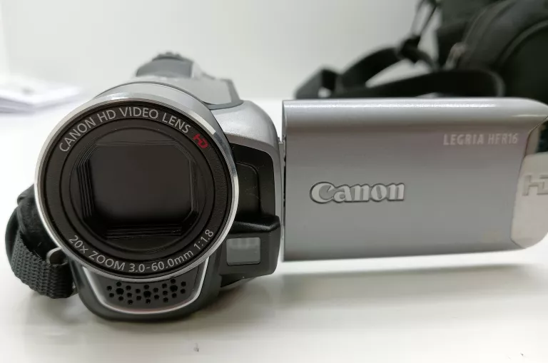 KAMERA CANON LEGRIA HF R16 Z ŁADOWARKA, TORBA, STATYW