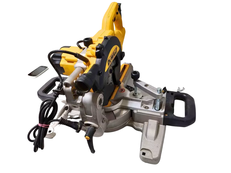 PILARKA UKOSOWA DEWALT DWS773
