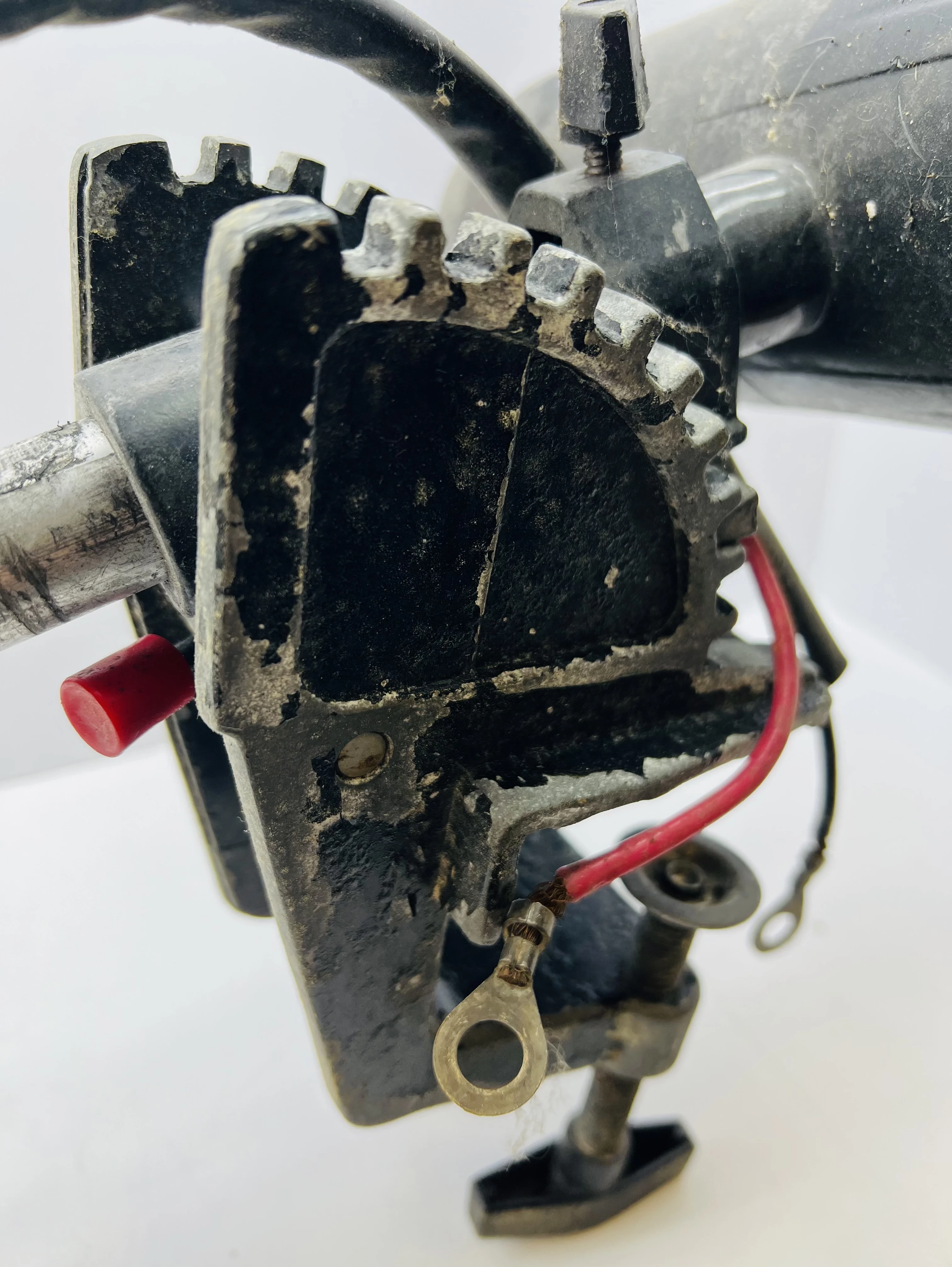 silnik-elektryczny-do-lodki-motorguide-thruster-36-lbs-model-endura-c2-55lbs