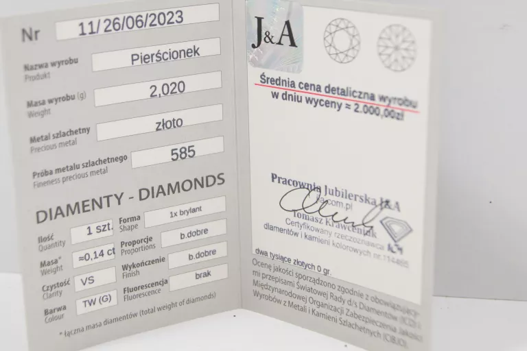 ZŁOTY PIERŚCIONEK Z BRYLANTEM 0,14CT (585,2,03G,11R)