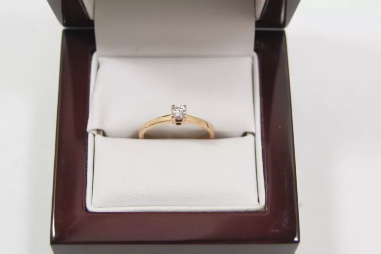 ZŁOTY PIERŚCIONEK Z BRYLANTEM 0,14CT (585,2,03G,11R)
