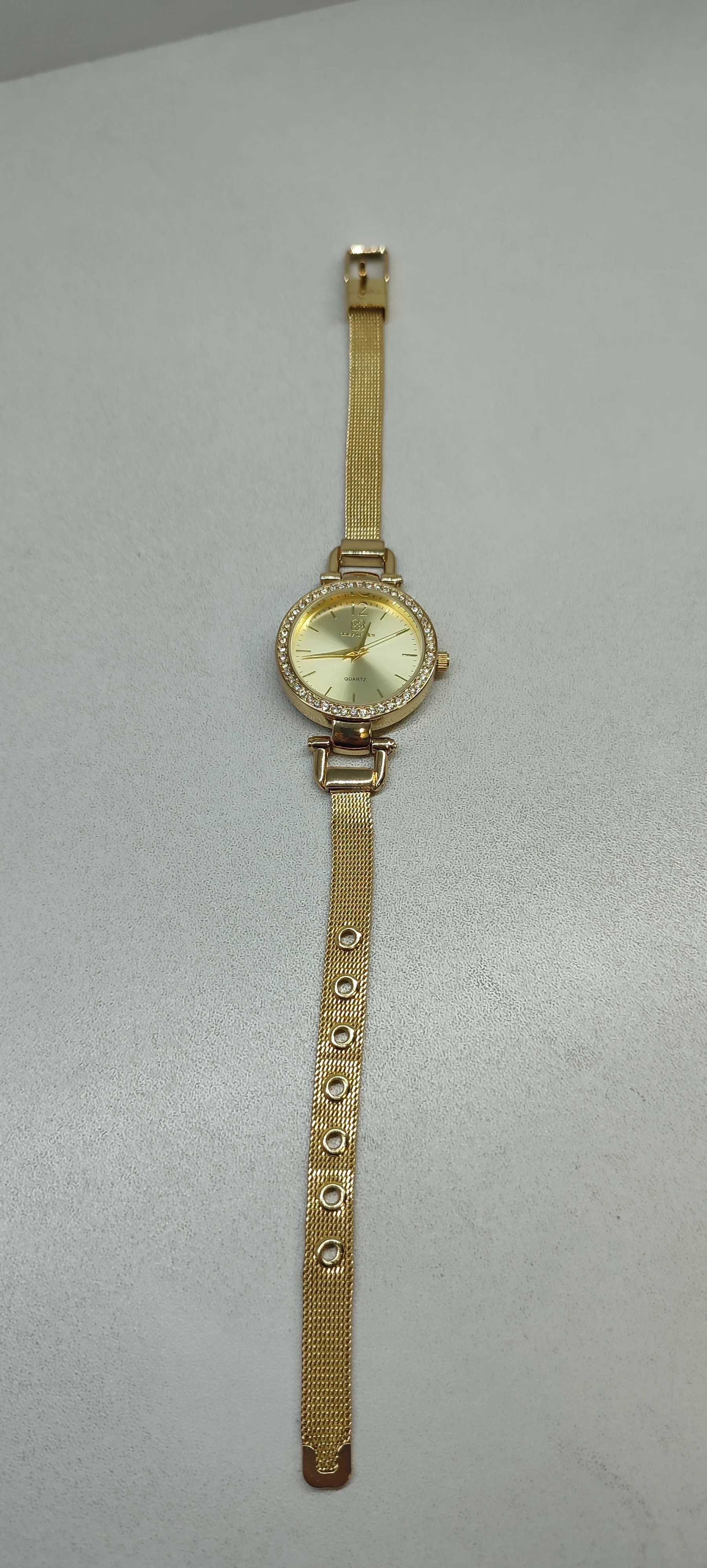 zegarek-damski-daisy-fuentes-df128gd-rodzaj-analogowe