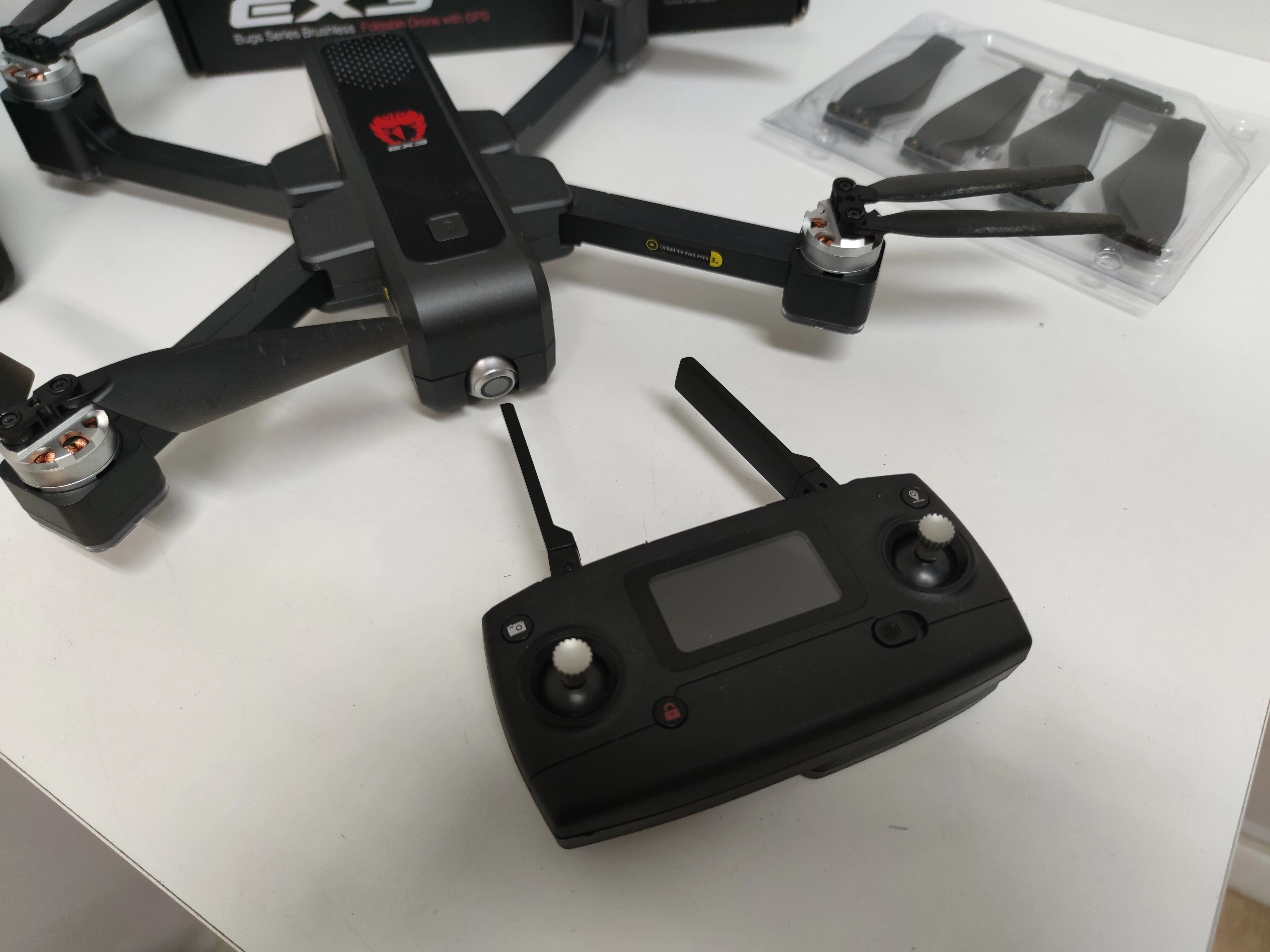 dron-eachine-ex3-model-e58