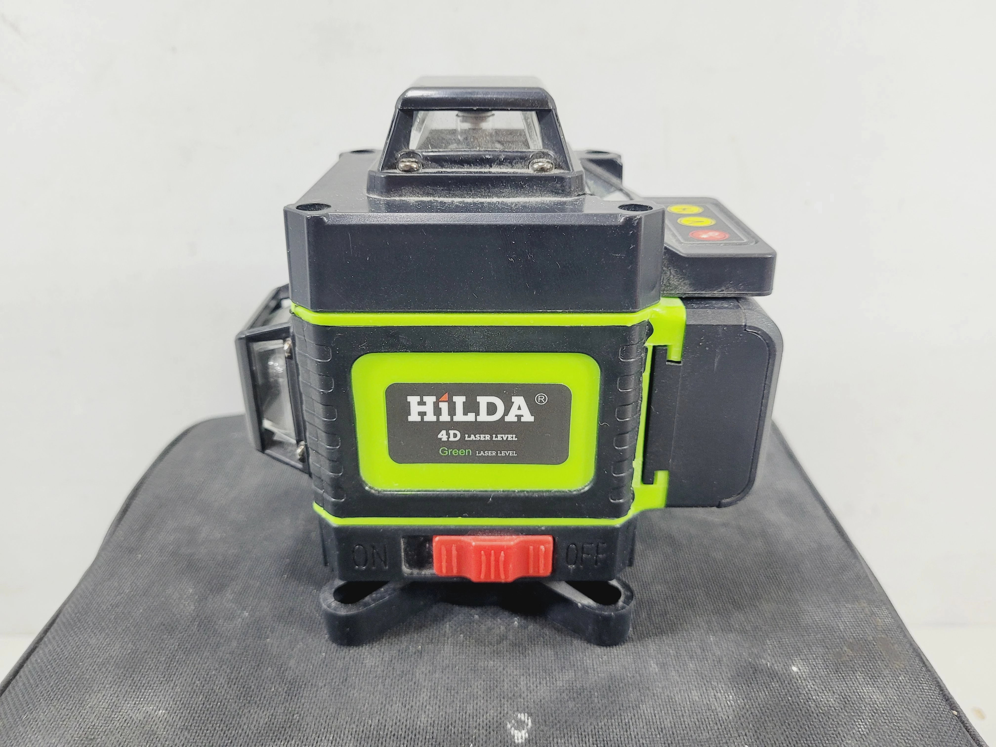 laser-krzyzowy-hilda-4d-green-laser-level-z-pokrowcem-product-id-f159dccc-7c7b-42b0-8a9a-c865f75a9b6a