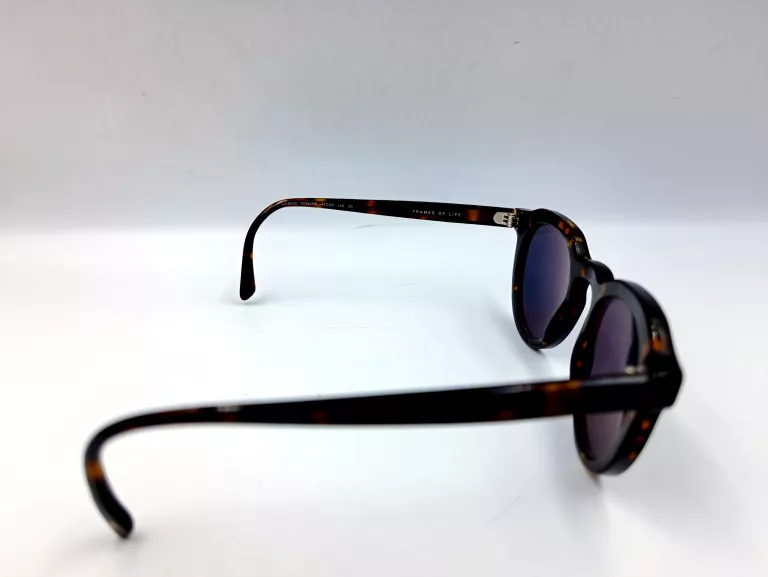 Giorgio armani 8093 store