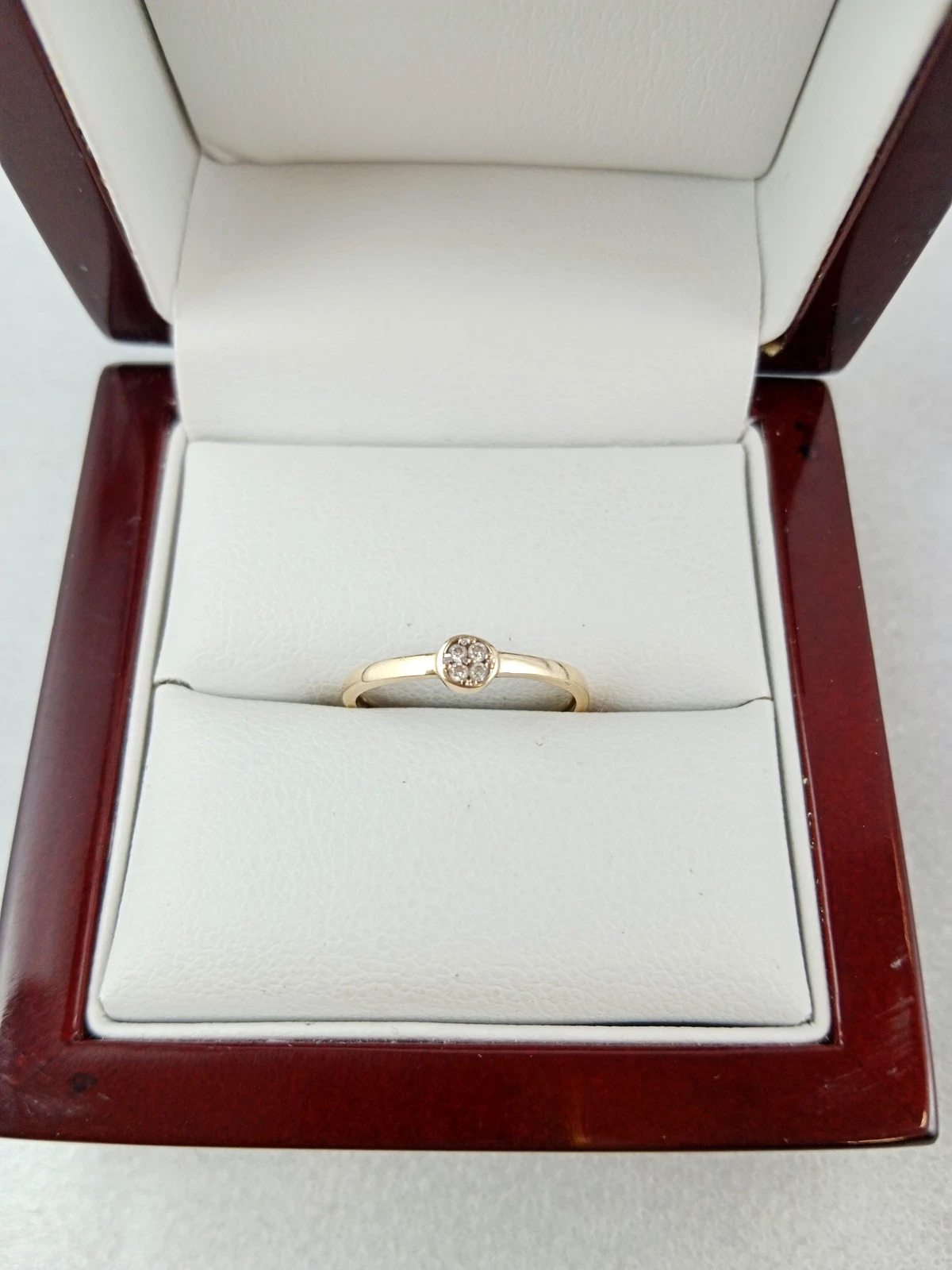 delikatny-zloty-pierscionek-080gr-585pr-r10-al-niepodleglosci-63u-monki