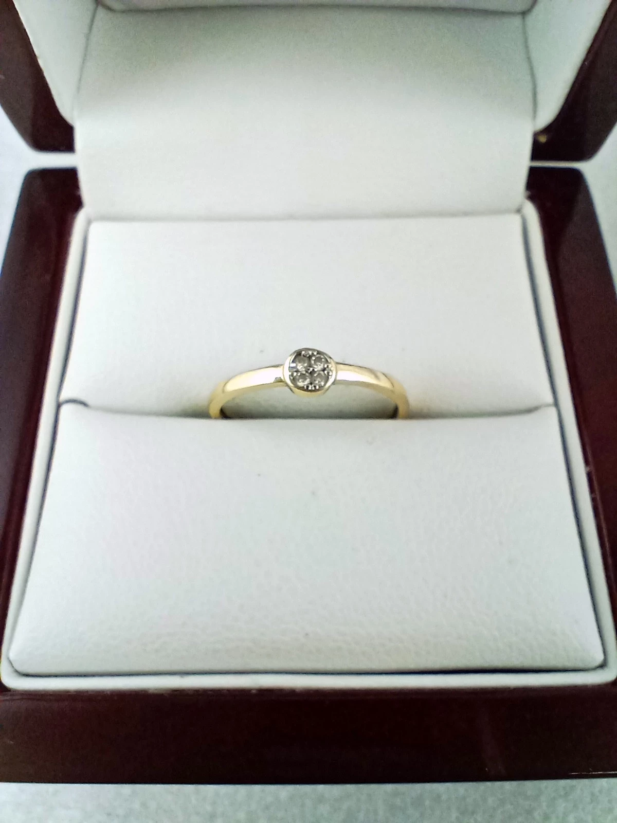 delikatny-zloty-pierscionek-080gr-585pr-r10-ean-gtin-5903772053456