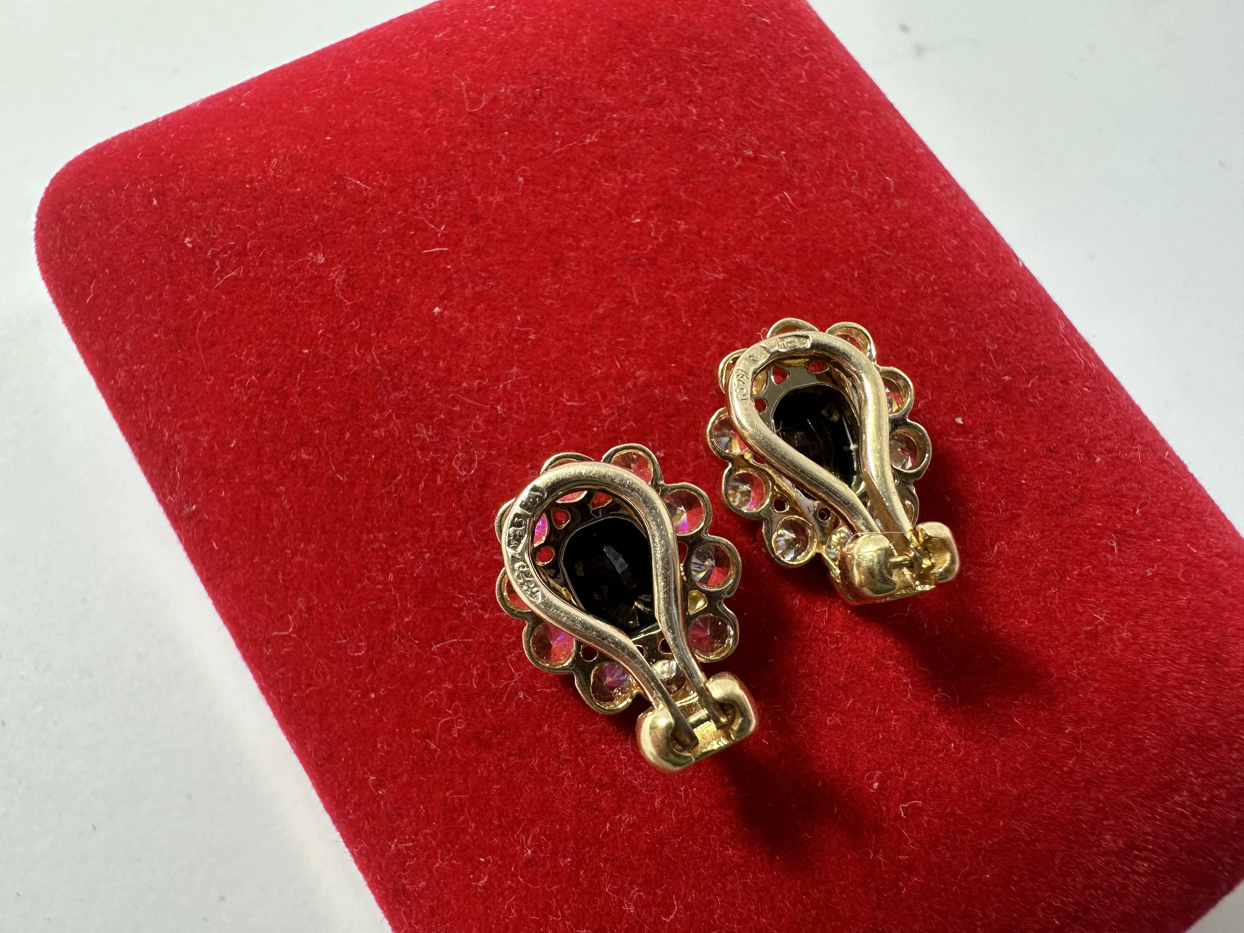 zlote-kolczyki-klipsy-proby-585-material-zloto