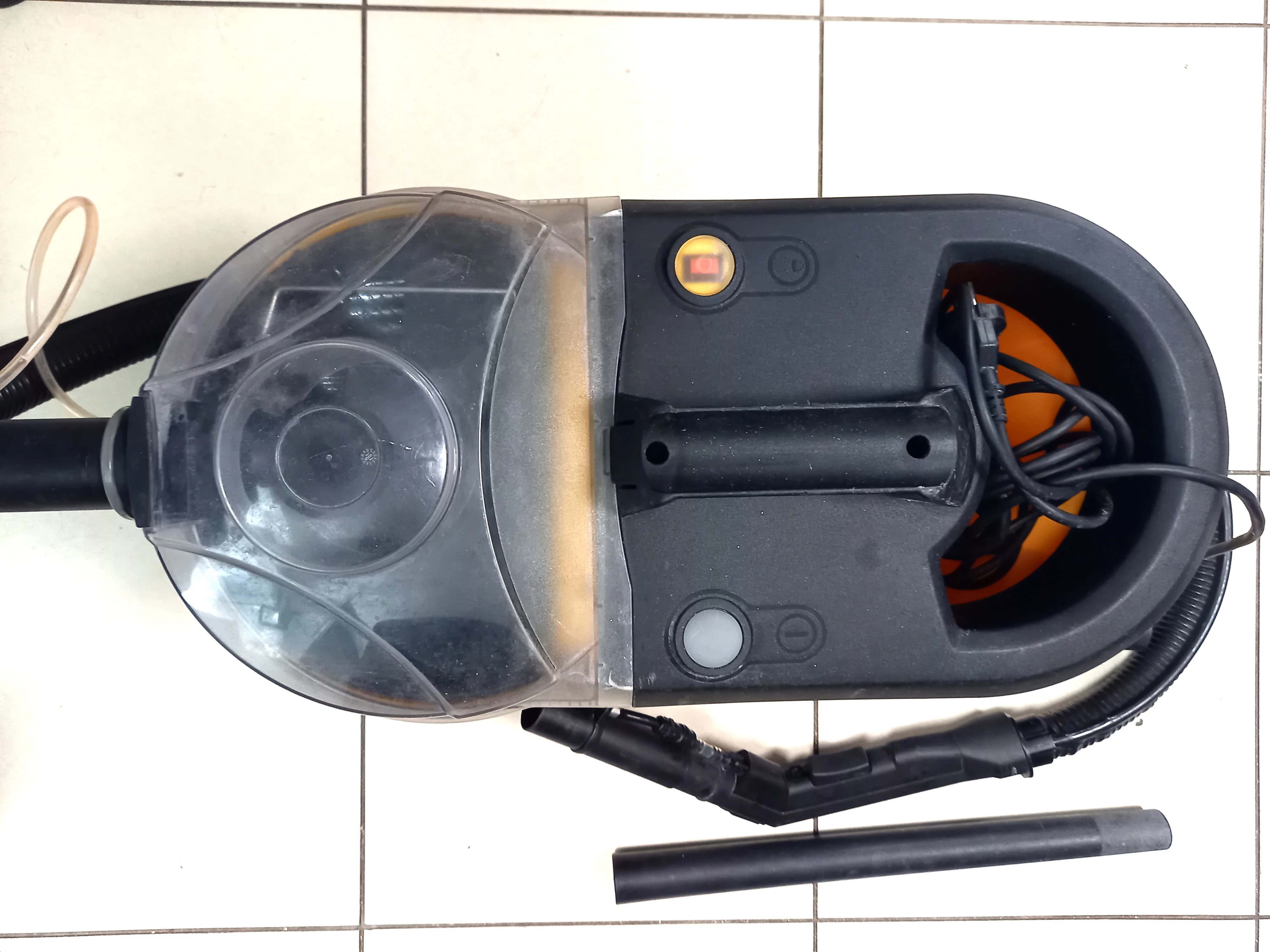 odkurzacz-pioracy-karcher-puzzi-200-maksymalna-moc-1200