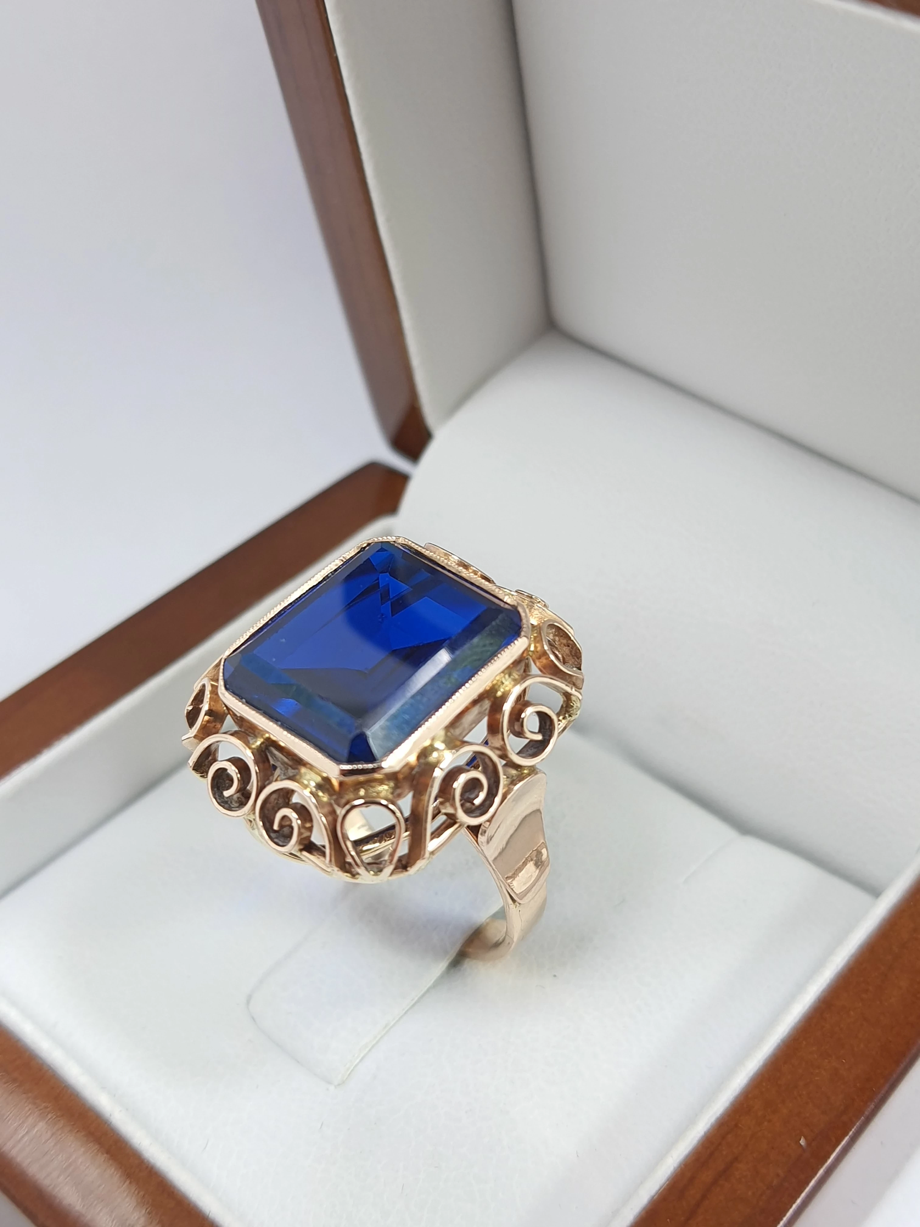 zloty-pierscionek-syntetyczny-spinel-585pr-810g-stan-uzywany