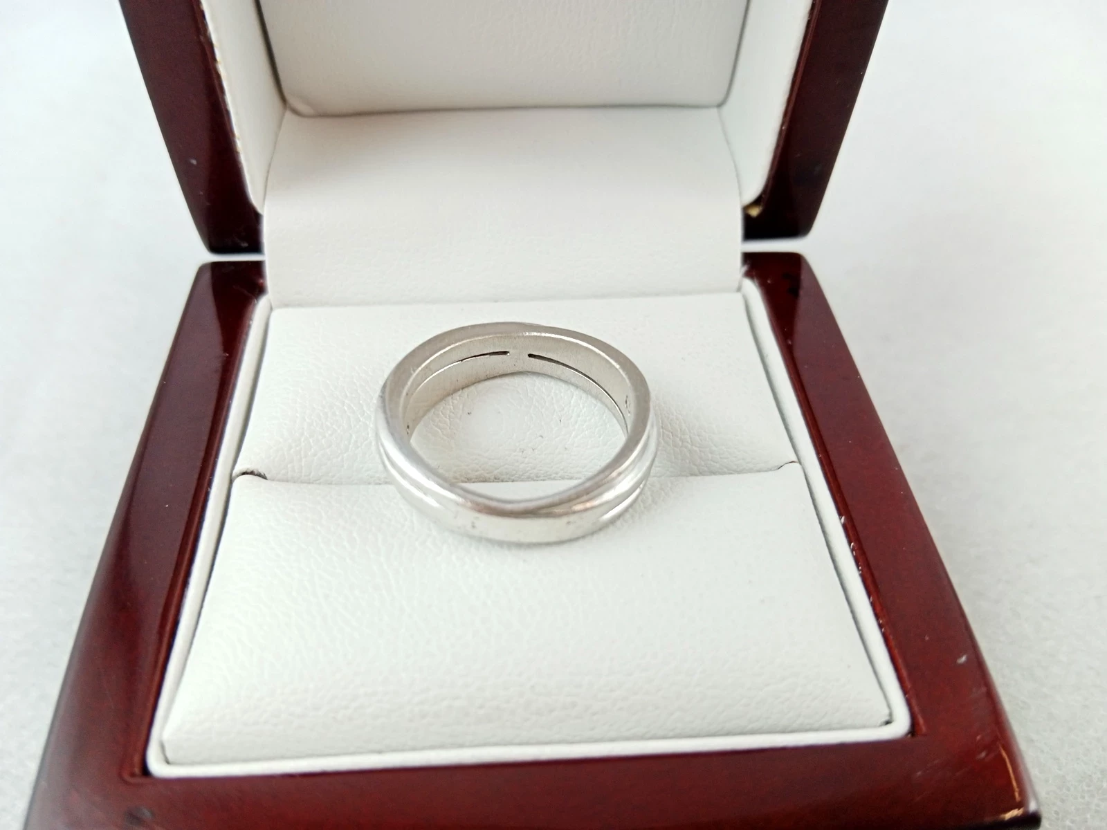 srebrny-pierscionek-z-mikro-oczkiem-925-484g-r12-stan-11323-2