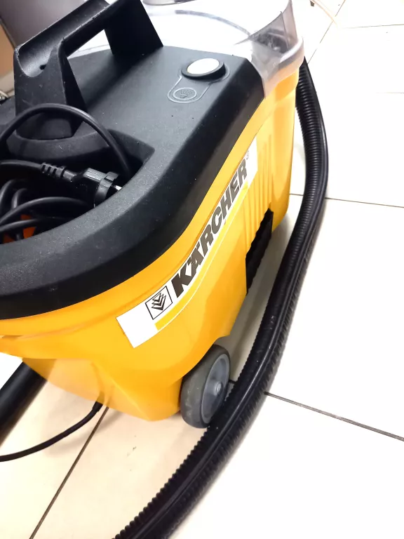 odkurzacz-pioracy-karcher-puzzi-200-pojemnosc-zbiornika-na-brudna-wode-9